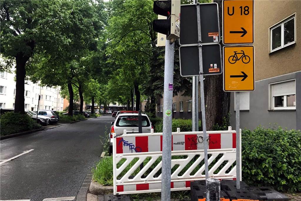Neue Großbaustelle im Kreuzviertel – Fast 50 Parkplätze fallen weg Auch die Radfahrer müssen einen Umweg nehmen – zunächst.