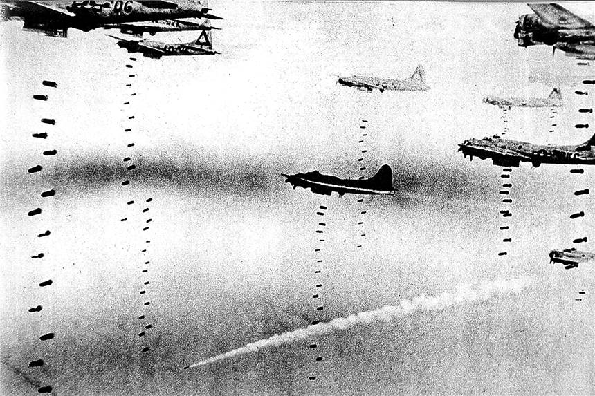 Versöhnungstour 73 Jahre nach Ende des Weltkriegs Auch die US-Luftwaffe flog Angriffe auf Dortmund.