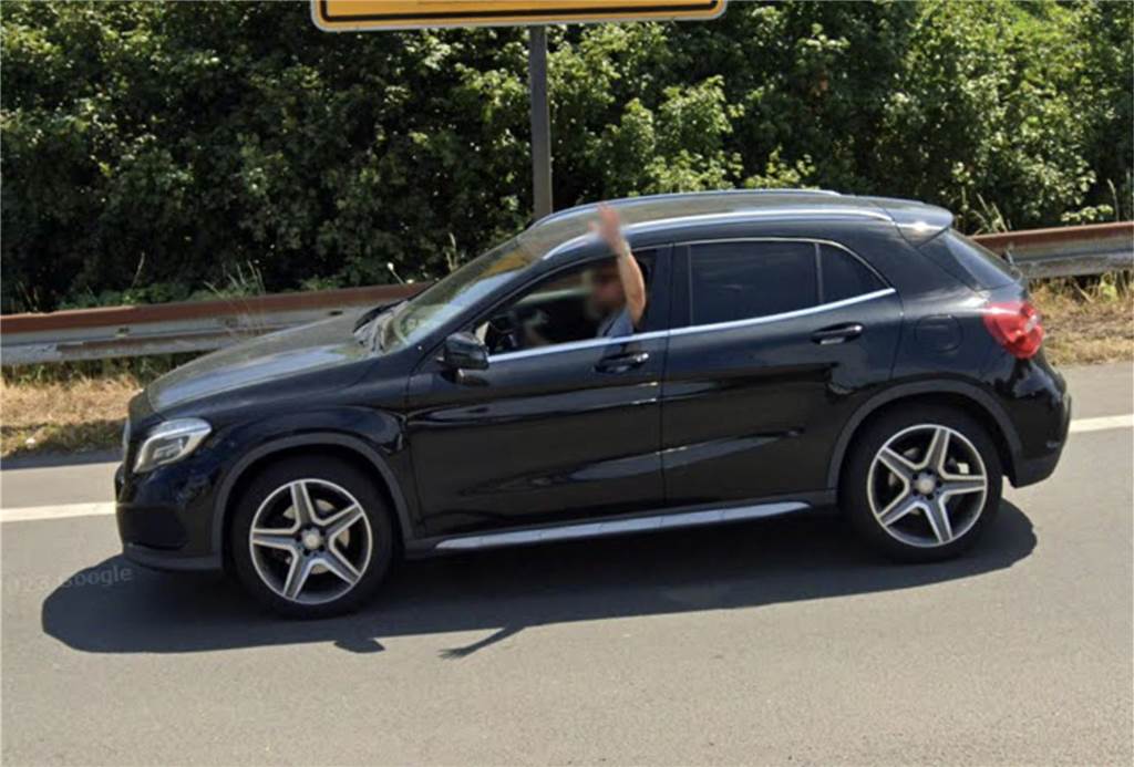 Auch dieser Autofahrer hat seine Chance genutzt, sich auf der digitalen Karte zu verewigen.