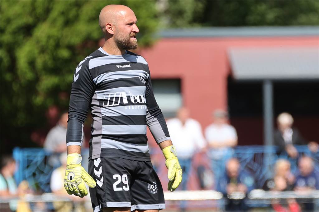 ASC 09 II verabschiedet Trio, das mit dem Klub einst in die Oberliga aufgestiegen ist Auch Dominik Altfeld hängt die Schuhe an den Nagel.
