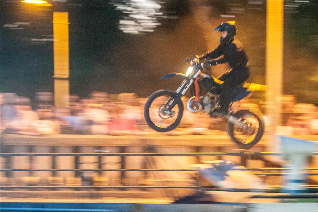 Stuntshow während der Extraschicht am Hebewerk in Waltrop.