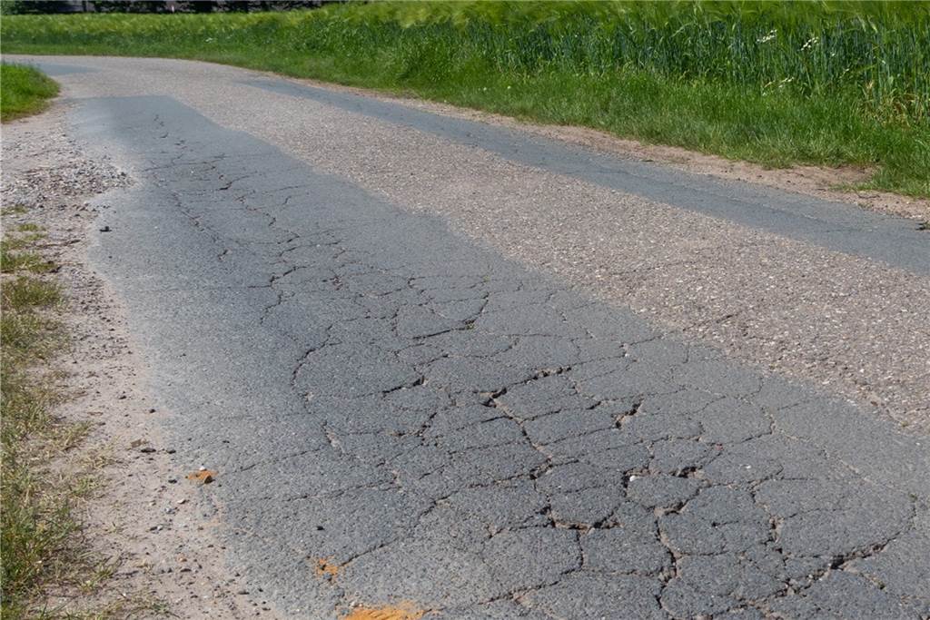 Einfluss von Bund auf Kommune: In Südlohn ist dieser vor allem zukunftsgerichtet Auch für den Ausbau und die Sanierung von Wirtschaftswegen erhält die Gemeinde Südlohn immer wieder Förderungen vom Bund, oft auch vom Land.