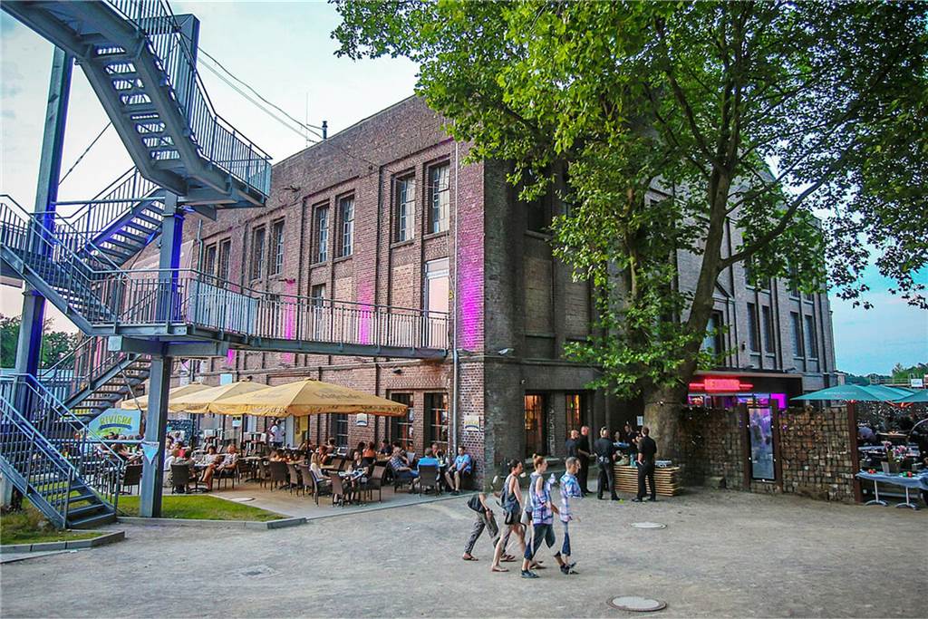 SPD will Zechengelände zum Top-Ankerpunkt im Revier erklären Auch Gastronomie findet sich in den denkmalgeschützten Gebäuden.