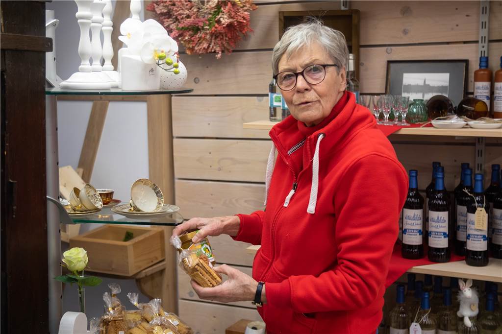 Auch Gerda Wessels vom Johannes-Lädchen-Team freut sich über die neuen Räume an der Dufkampstraße.