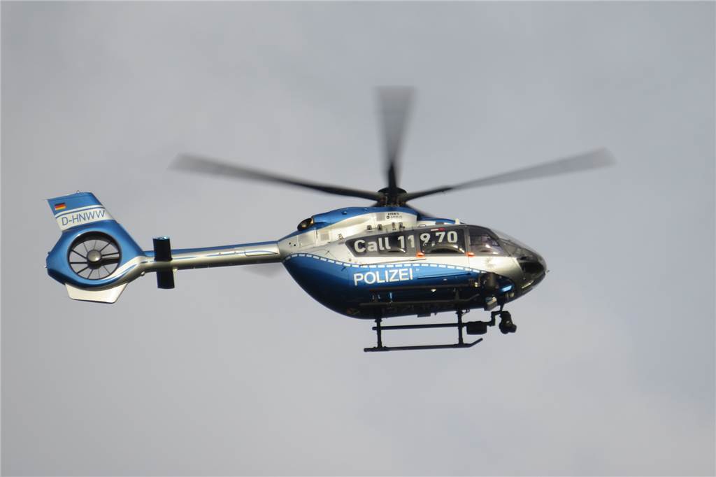 Großes Polizeiaufgebot bei Aldi am Bahnhof: Was war los am Donnerstagabend in Schwerte? Auch Hubschrauber kamen zum Einsatz.