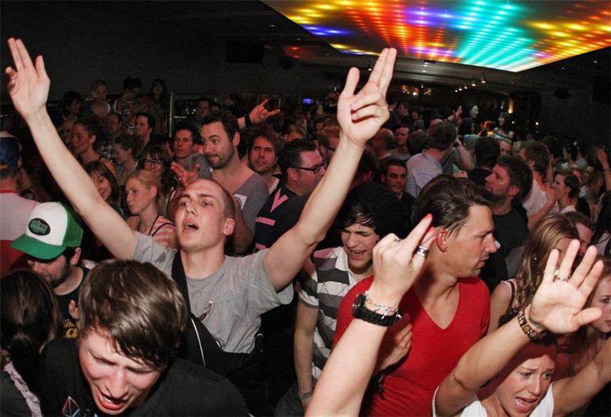 Diese 6 Dinge können Sie am Osterwochenende unternehmen Auch im Daddy Blatzheim gibt es Partys zu Weihnachten.