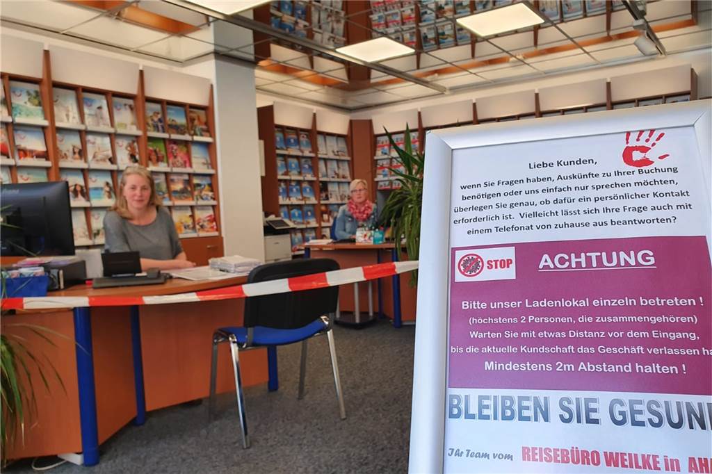Die Ahauser Innenstadt erwacht nach Corona-Pause zum Leben Auch im Reisebüro Weilke öffneten wieder die Türen.