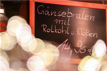 Auch in 2021 bieten einige Restaurants in Haltern Weihnachtsmenüs zum Abholen an. (Symbolbild)