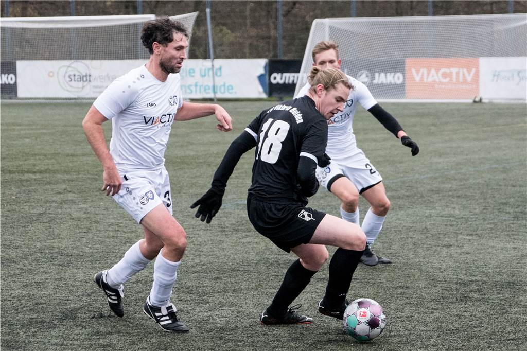 TuS Haltern: Neue Aufgabe für Sebastian Amendt - Suche nach neuem Trainer läuft Auch in der kommenden Saison könnte Sebastian Amendt (l.) noch mal als Spieler beim TuS Haltern am See aushelfen.