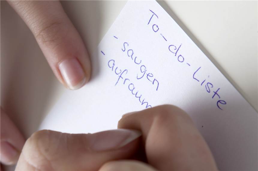 Trotz Corona-Quarantäne: Psychotherapeut rät, normale Tagesstrukturen beizubehalten Auch in der Quarantäne sollte der Tag seine Struktur behalten – oder eine neue bekommen.