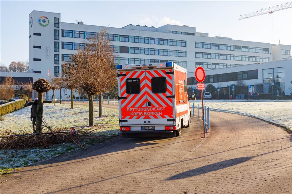„Böllerei“ zu Silvesternacht: Feuerwehr und Klinikum warnen vor Gefahren Auch in der Silvesternacht stehen in allen Krankenhäusern des Klinikums Westmünsterland ausreichend Personal und Kapazitäten zur Verfügung.