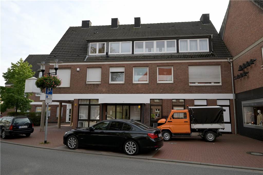 Rathausumbau 2024: Gemeindeverwaltung zieht in drei Ausweichquartiere Auch in die Räume der ehemaligen Apotheke im Ortskern von Nordkirchen wird die Verwaltung ausweichen.