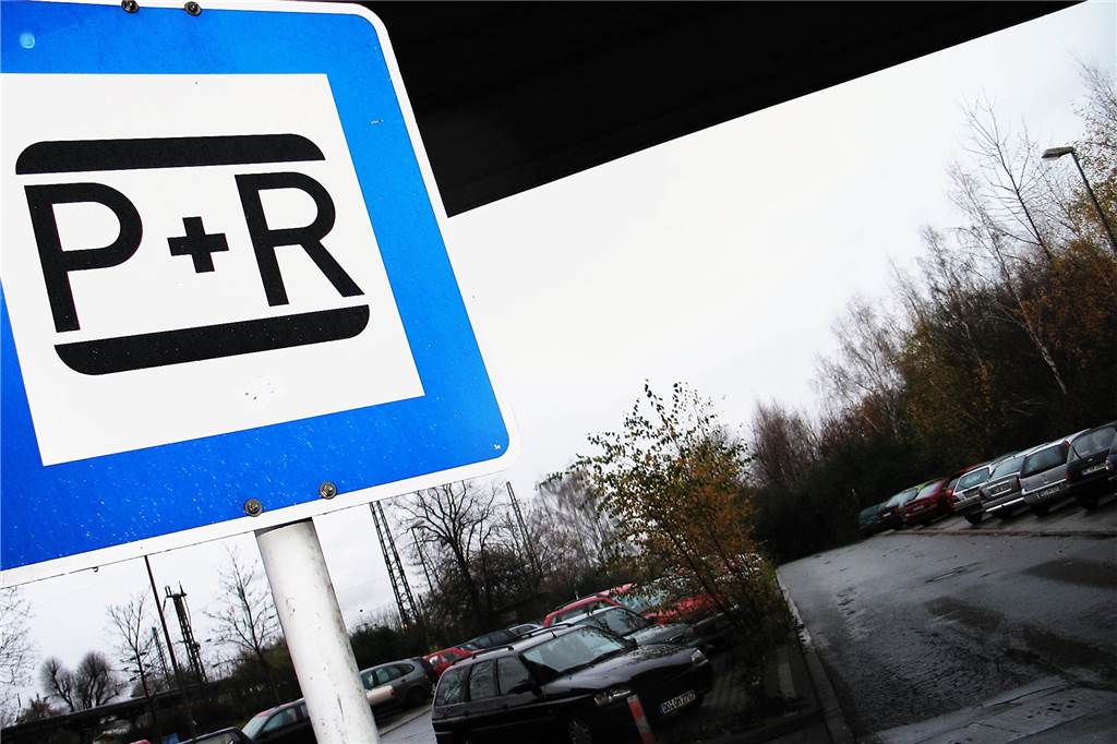 Wo Pendler aus dem Dortmunder Westen kostenfreie Park-and-Ride-Parkplätze finden Auch in Mengede gibt es am Bahnhof einen Park-&-Ride-Parkplatz.