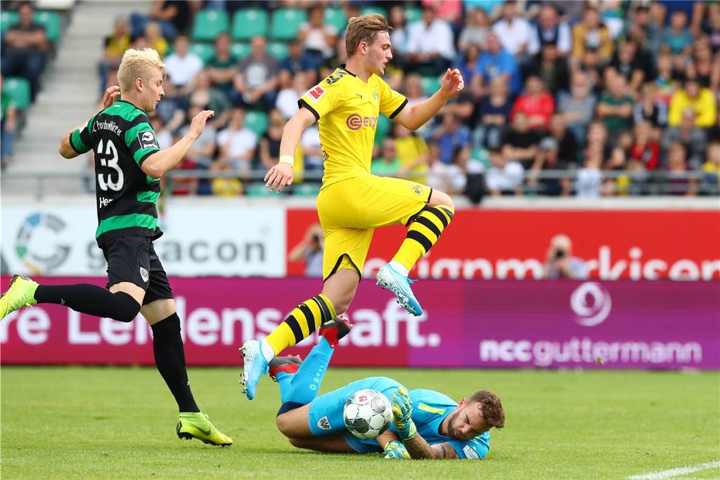 Jacob Bruun Larsen - Der Lieblingsspieler von Favre muss um seine Spielanteile beim BVB kämpfen Auch in Münster konnte Jacob Bruun Larsen keine Werbung in eigener Sache betreiben.