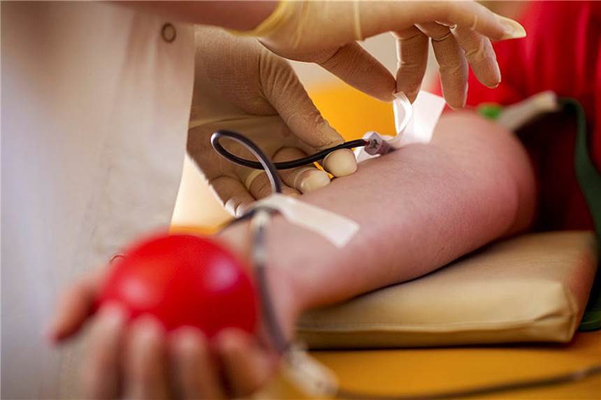 Auch in Zeiten von Corona ruft das DRK zum Blutspenden auf. Die nächsten Termine in Herbern sind im April.