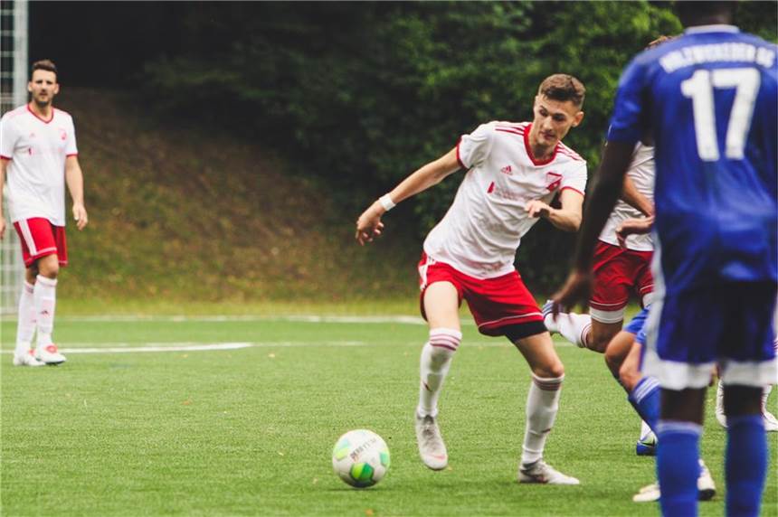 Fehler bei fussball.de? Dortmunder Torjäger fehlen drei Tore Auch Marvin König von den Sportfreunden Sölderholz ist unter den besten 100 Torjägern seiner Liga. Platz eins wird für den Offensivspieler im deutschlandweiten Ranking eher schwierig.