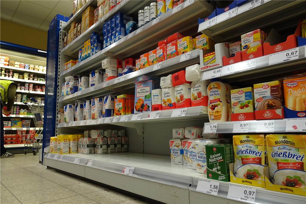 Klopapier, Mehl und Konserven: Hamster-Käufer sind wieder unterwegs Auch Mehl und Zucker sind bei Hamster-Käufern beliebt.