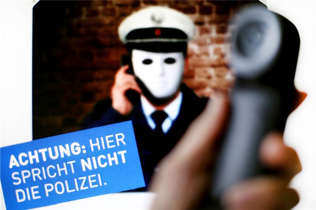 Lünerin (80) fiel auf Enkeltrick rein: „Ich war tagelang wie gelähmt“ Auch mit Anrufen von angeblichen Polizisten versuchen Betrügerbanden, Senioren ums Ersparte zu bringen. Gesundes Misstrauen ist der wichtigste Rat der Polizei.