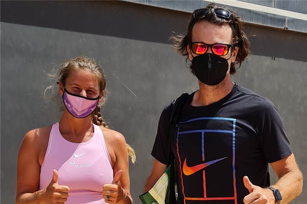 „Entspannt und freundlich“: Kamener Tennisspielerin trifft Rafael Nadal beim Training Auch Nadal-Trainer Carlos Moya war für ein Foto zu haben.
