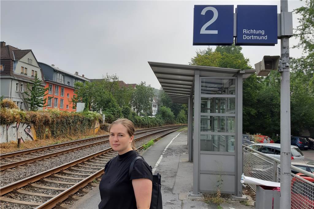 Funkloch: Pendler im Dortmunder Westen und Castrop-Rauxel brauchen Geduld Auch nahe dem Bahnhof Castrop-Rauxel-Süd ist die Internet-Verbindung in Zügen schlecht.