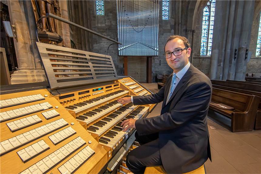 In diesen Dortmunder Innenstadt-Kirchen wird Weihnachten gefeiert Auch Reinoldikantor Christian Drengk ist als Organist in den Weihnachtsgottesdiensten im Einsatz.