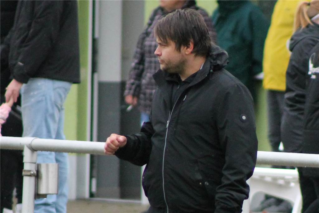 Trainerlösung gefunden: BSV Heeren zudem mit komplett neuer Sportlicher Leitung Auch Tom Kreffter gehört weiterhin zum Trainerteam in Heeren.