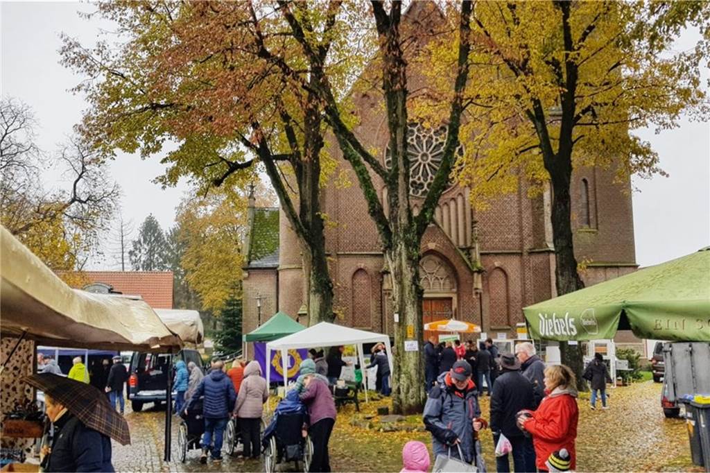 Clemensmarkt : Alle Infos zu Ständen, Händlern und dem großen Festzelt Clemensmarkt in Nienborg