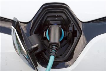 Auch zwei Jahre nach ihrer Einführung zeigt die Prämie für E-Autos wenig Wirkung. Foto: Stefan Sauer