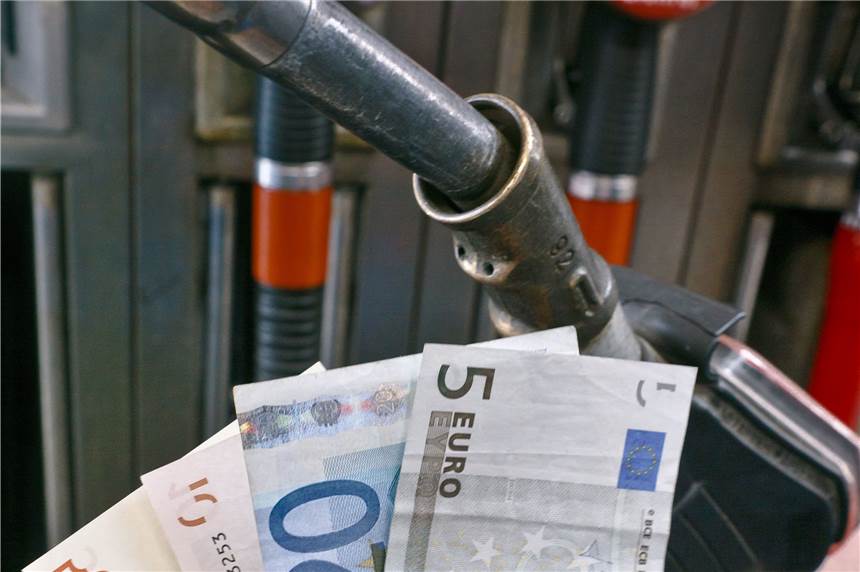 Was am Montag in Castrop-Rauxel wichtig wird: SPD, Altenpflege, Tankstellen-Räuber Auf das Geld haben es die Tankstellen-Räuber in Castrop-Rauxel im November abgesehen. Dafür setzten sie auch Waffen ein.