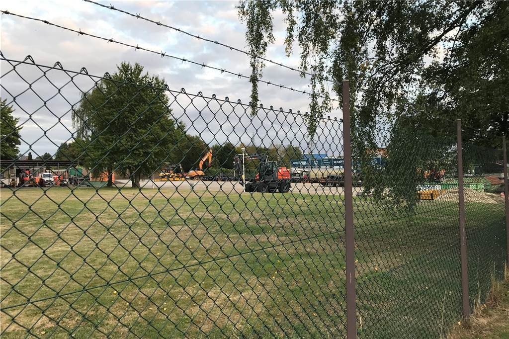 So viel Wohnraum soll in den kommenden Jahren in Werrne entstehen Auf dem Gelände der Firma Teklenborg stehen Bagger.