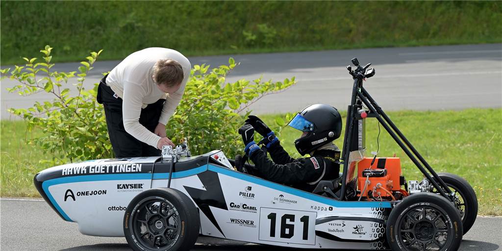 Zeltlager auf dem Hof Lünemann: „Racing Camp“ zu Gast in Bork Auf dem Lasise hatten die Studenten die besten Bedingungen, um zu testen und zu forschen.