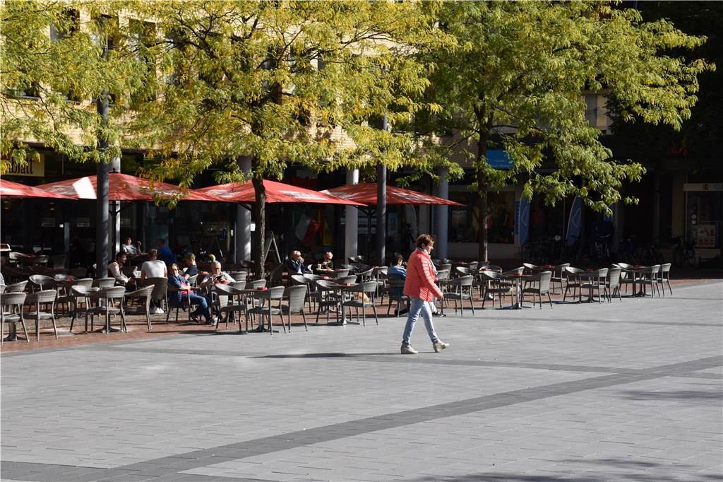 Sirenen-Test in Lünen startet mit einigen Pannen Auf dem Marktplatz störte sich niemand an dem Warnton.