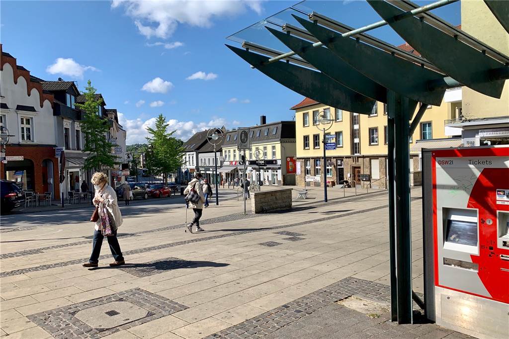 Ärger mit Jugendlichen: Kioskbesitzer redet Klartext Auf dem Marsbruchplatz geht es schon mal laut zu.