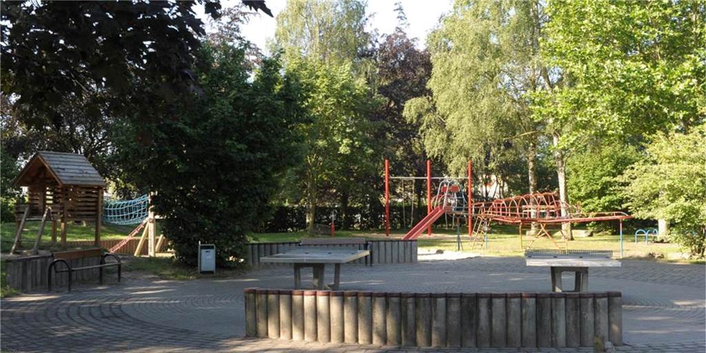 Drogen auf Spielplatz in Lünen verkauft: Tütchen mit Kokain lagen im Gebüsch Blick auf den Spielplatz Cappenberger See
