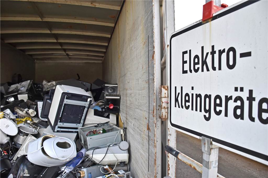 Illegale Ladung Müll abgekippt: Zeuge notierte das Kennzeichen Auf dem Wertstoffhof der WBL können Lüner ihren Müll abgeben, Elektrogeräte sogar kostenfrei.