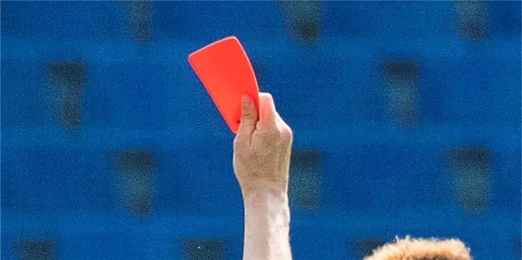 Hohe Strafen nach Gewaltvorfällen und Zuschauerausschreitungen: Spieler bis Januar gesperrt Auf den Dortmunder Amateurfußballplätzen ist es zuletzt zu mehreren Vorfällen gekommen.