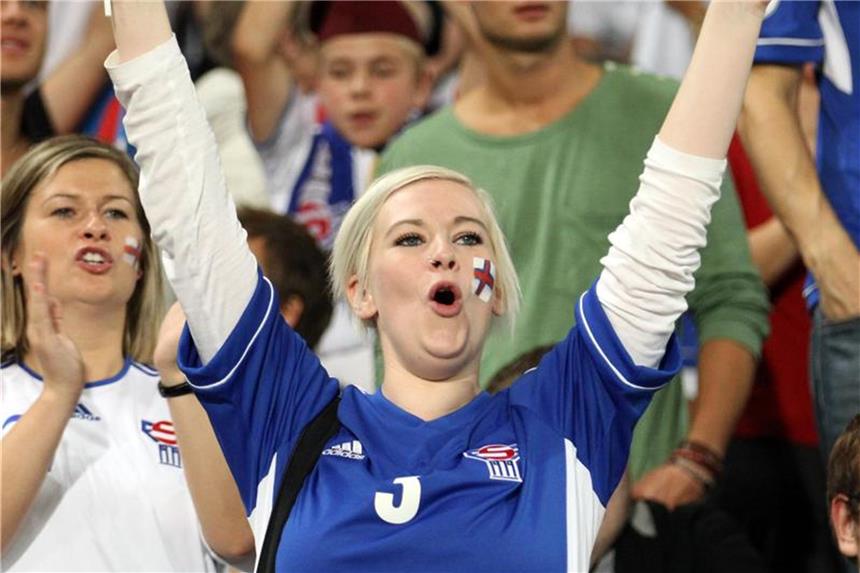 „Tolle Reise“ für Färöer-Frauen Auf den Färöer Inseln gibt es gerade mal 350 aktive Fußballerinnen. Foto: Friso Gentsch