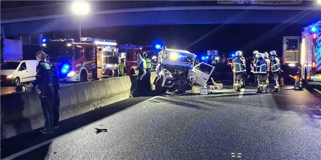 A40 in Bochum: Tödliche Geisterfahrt war Absicht – 54-Jährige hatte auf Autobahn gewendet
