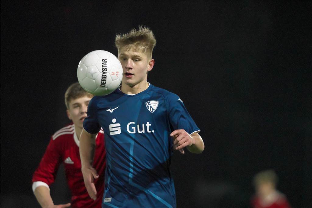 Auf der Anlage von BW Lavesum trafen am Montagabend (13. Februar) die U16 des VfL Bochum und die U16 Auswahl Nord des FLVW aufeinander. Die Bochumer setzten sich am Ende mit 6:4 durch.