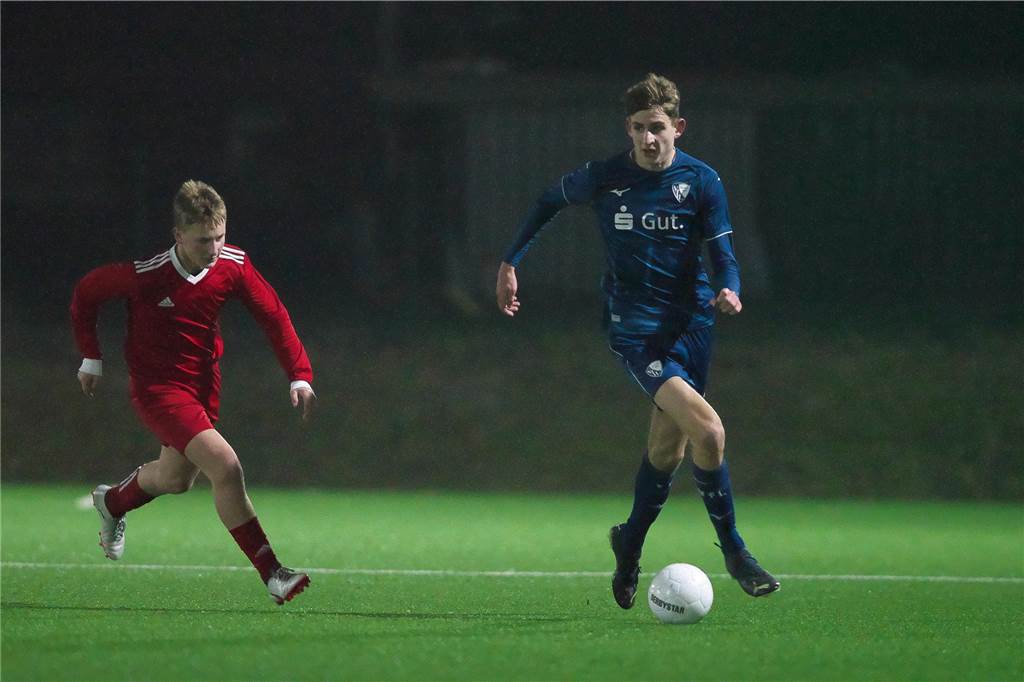 Auf der Anlage von BW Lavesum trafen am Montagabend (13. Februar) die U16 des VfL Bochum und die U16 Auswahl Nord des FLVW aufeinander. Die Bochumer setzten sich am Ende mit 6:4 durch.