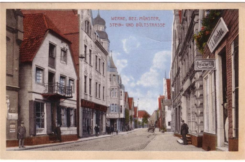 Heimtückisch in den Tod getrieben: Das Schicksal der Familie Blumenthal Auf der colorierten Postkarte hat Josef Börste das Schuhgeschäft der Familie Blumenthal (Mitte links) entdeckt.
