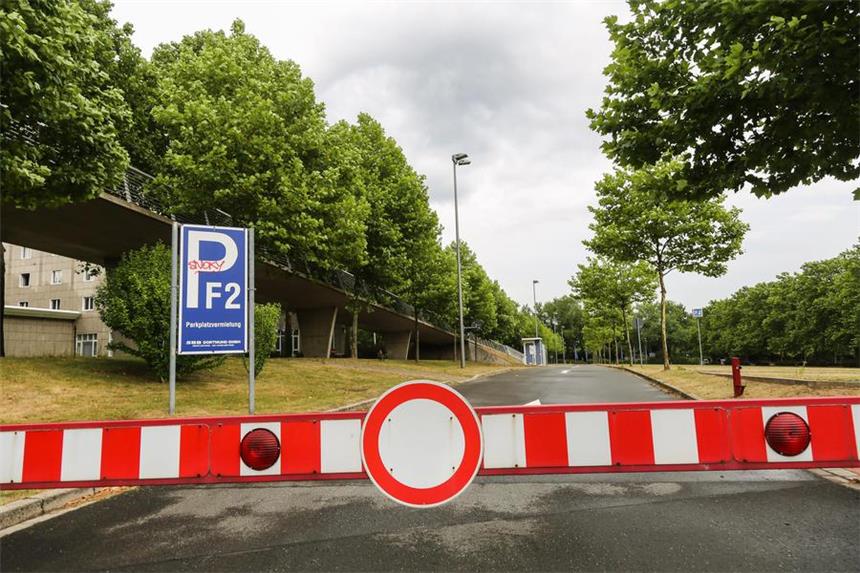 Diesen Billig-Parkplatz am Westfalenpark kennt kaum jemand Auf der Parkplatz-Fläche F2 gilt ein Sonderpreis von 2 Euro für Besucher des Westfalenparks - doch das bleibt vielen verborgen.