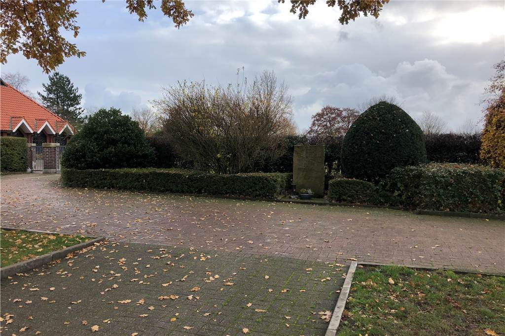 Lebensmittelversorgung in Capelle: Lösung wächst sichtbar heran Auf der Parkplatzfläche des Friedhofs wird es ab Anfang Januar 2022 Übergangslösungen für die Capeller Lebensmittelversorgung geben. Durch eine Bäckerei und eine Fleischerei.