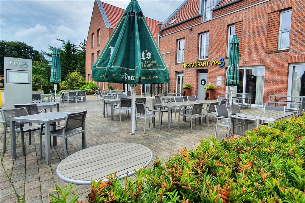 Nach Lockdown: Hotel am Markt kämpft mit akuter Personal-Not Auf der Terrasse des M3 können viele Gäste Platz finden. Besonders am Wochenende und bei schönem Wetter ist diese gefragt.