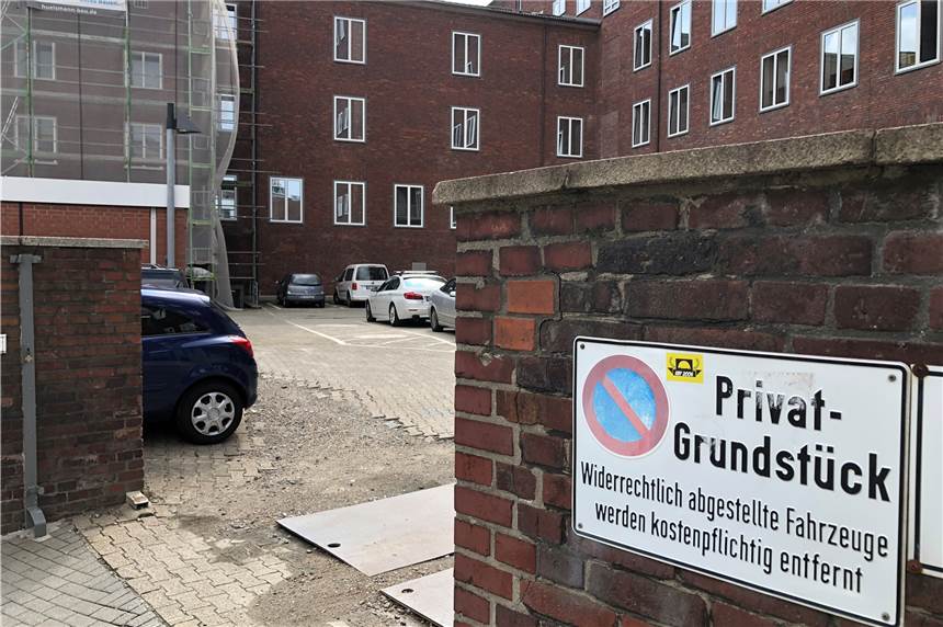 Drogenkonsumraum: Stadt hat keine Zweifel am Umzugstermin Auf diesem Innenhof des modernisierten Postscheckamtes soll der neue Drogenkonsumraum entstehen.