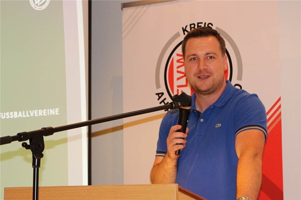 Abfrage zeigt: Kreis Ahaus/Coesfeld in Sachen E-Sport schon gut unterwegs Auf digitale Sprechstunden muss der neue Assistent für Vereinsentwicklung im FLVW, Pierre Nobbe, seine Dialoge mit den Vereinen im Kreis aktuell beschränken. Ein aktuelles Projekt stellt die Etablierung von E-Sport dar.