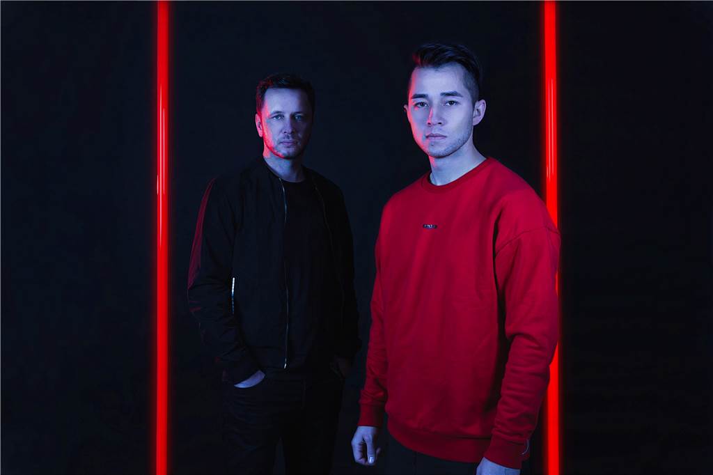 Karpaten-Festival 2020 abgesagt, aber große Pläne für das nächste Jahr Auf DJ "Vize", der durch seine Kooperationen mit Felix Jaehn, Capital Bra auf Platz eins der Charts gestürmt ist, dürfen sich die Partyfreunde 2021 freuen.