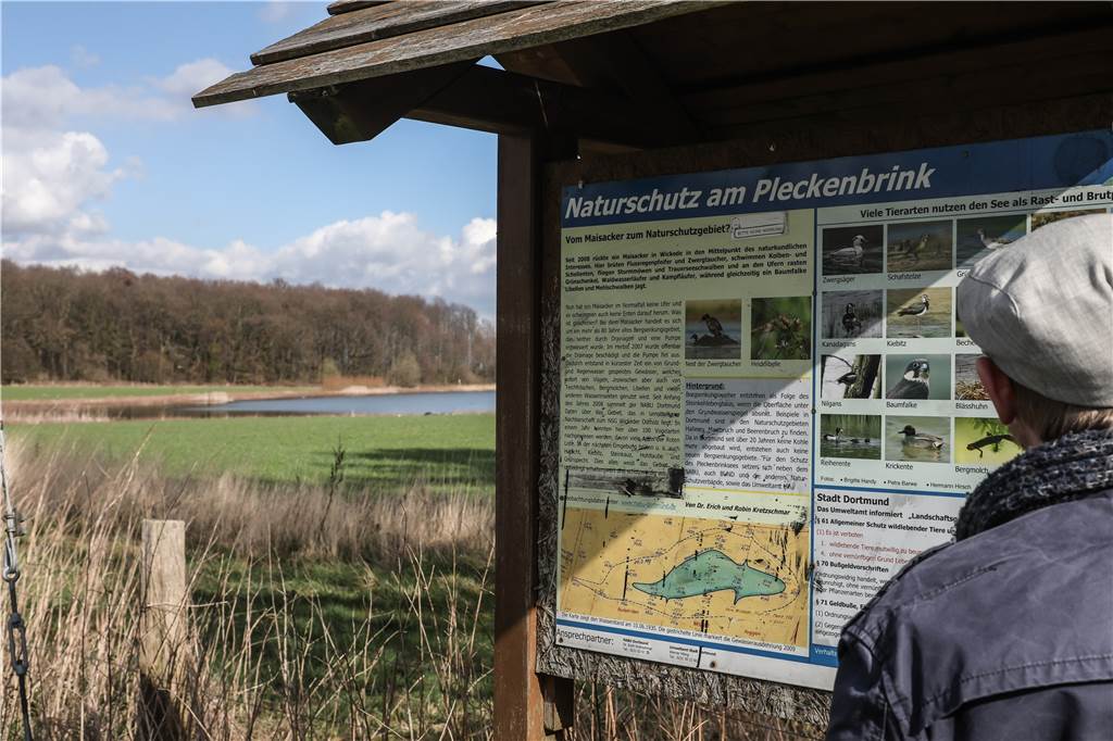Der Pleckenbrinksee: Wickeder Oase für viele Vögel Pleckenbrinksee Wickede Dortmund Erholung Spazierengehen Radfahrer Hund