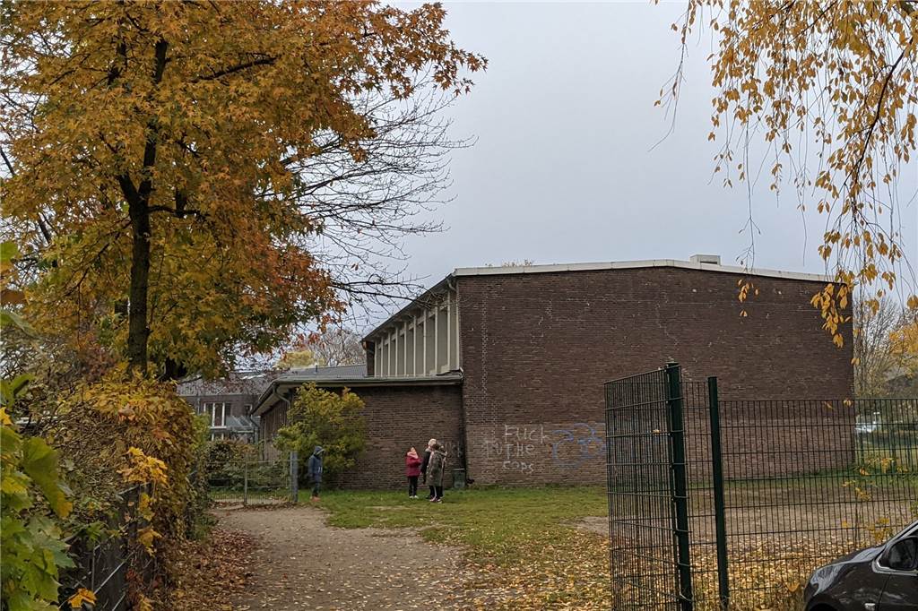 Raumnot: Die nächste Grundschule in Dorsten soll Container bekommen Auf längere Sicht soll auch die Sporthalle ergänzt werden.