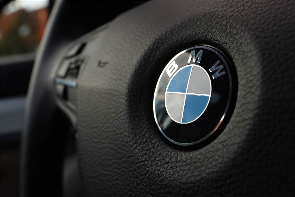 Gestohlenen Lenkräder: Kfz-Meister erklärt, was sie so wertvoll macht Ein BMW-Lenkrad